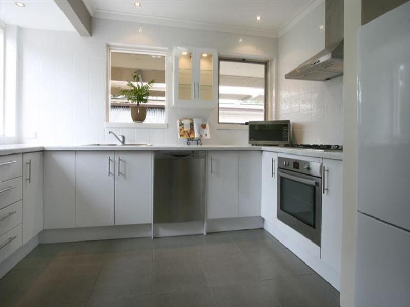 7 Murray Drive, High Wycombe WA 6057