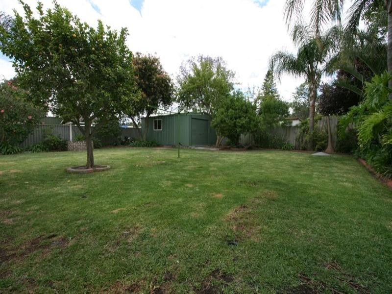 7 Murray Drive, High Wycombe WA 6057