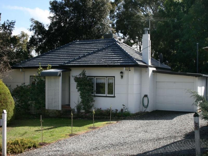 5 Grace Road, Kalamunda WA 6076