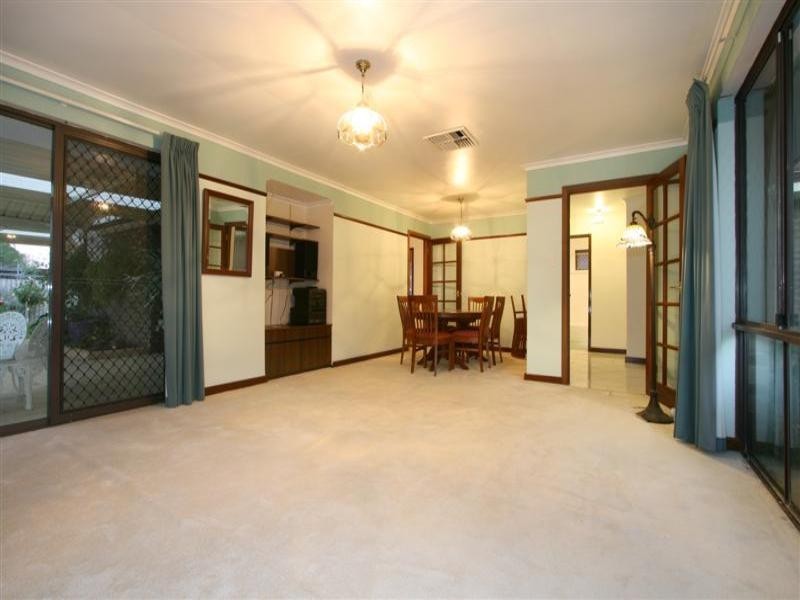 30 Juniper Way, Forrestfield WA 6058