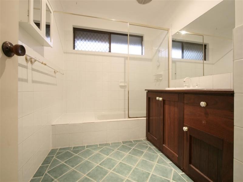 30 Juniper Way, Forrestfield WA 6058