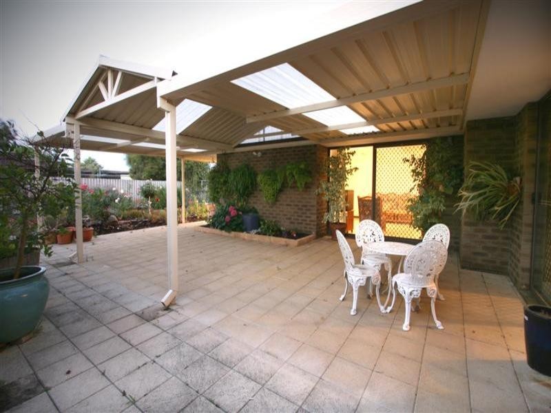 30 Juniper Way, Forrestfield WA 6058