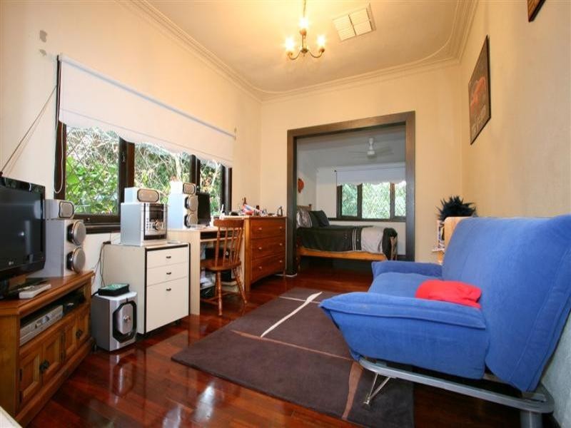 5 Grace Road, Kalamunda WA 6076