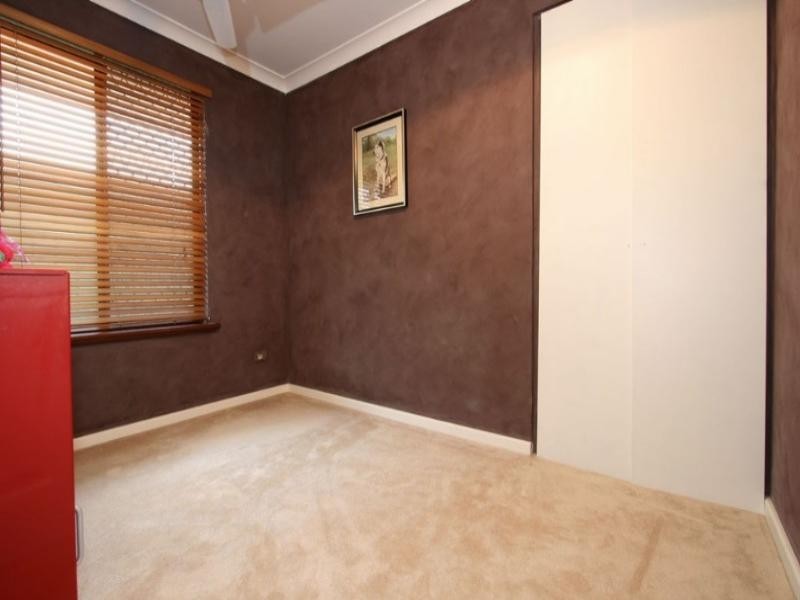 16 Lorikeet Loop, High Wycombe WA 6057
