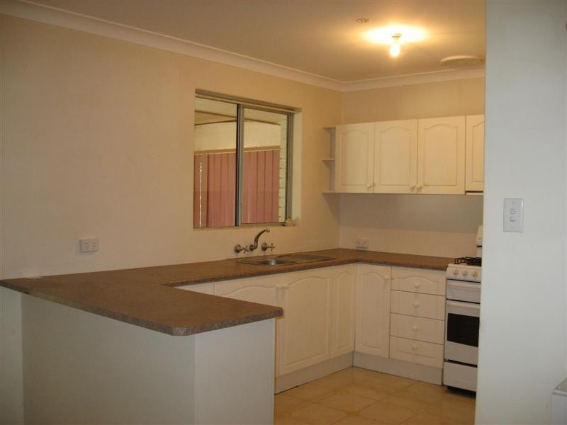 6 Wycombe Road, High Wycombe WA 6057