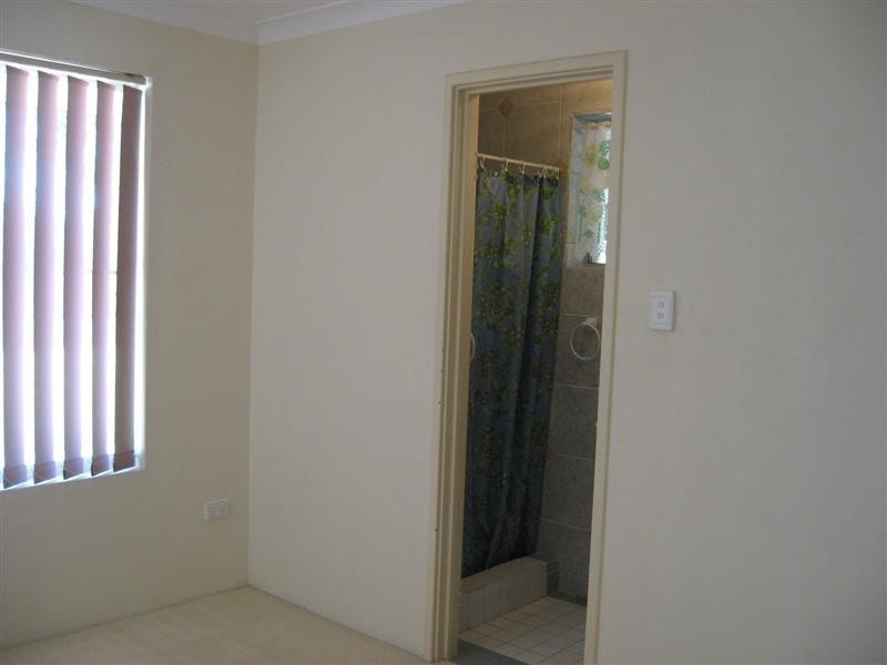 6 Wycombe Road, High Wycombe WA 6057