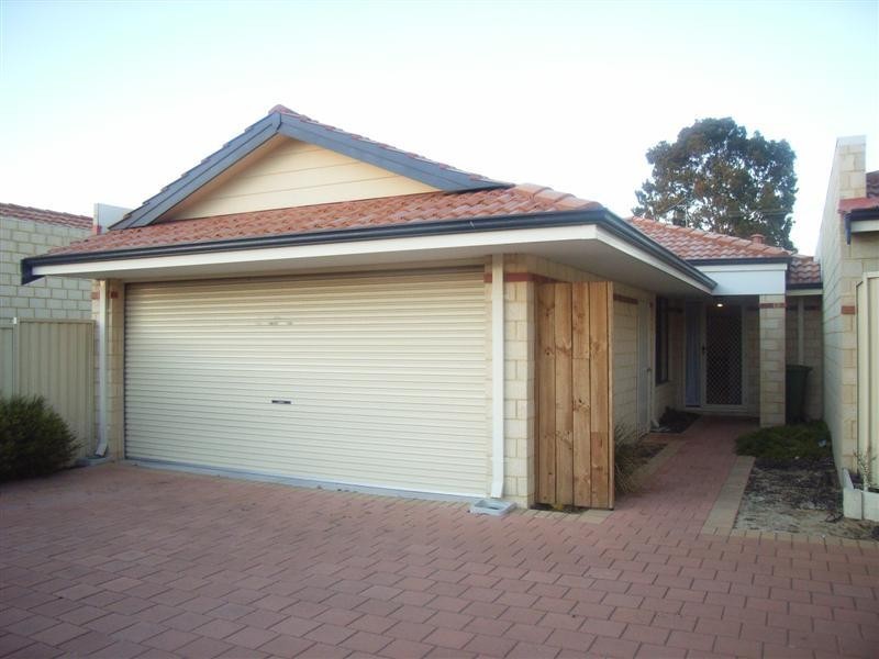 12C Harriet Place, Cloverdale WA 6105