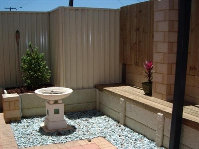 12C Harriet Place, Cloverdale WA 6105