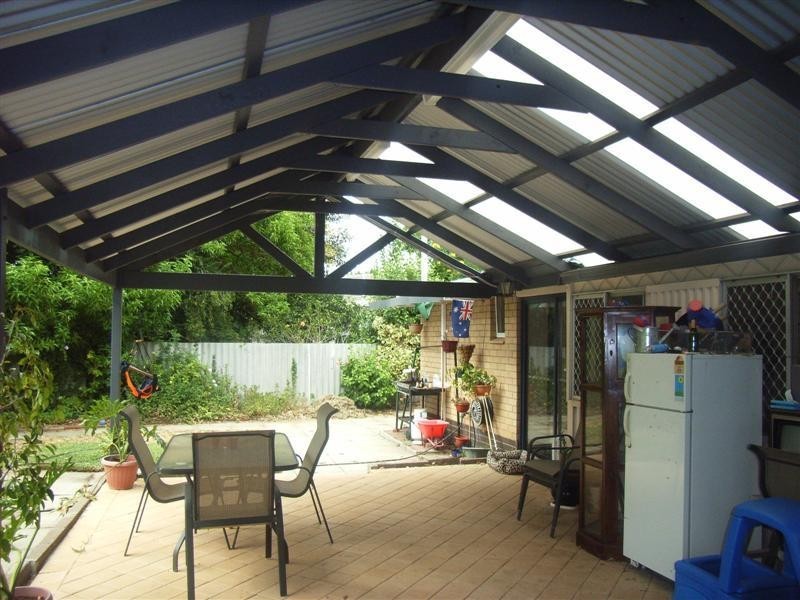 4 Charles Street, Maida Vale WA 6057