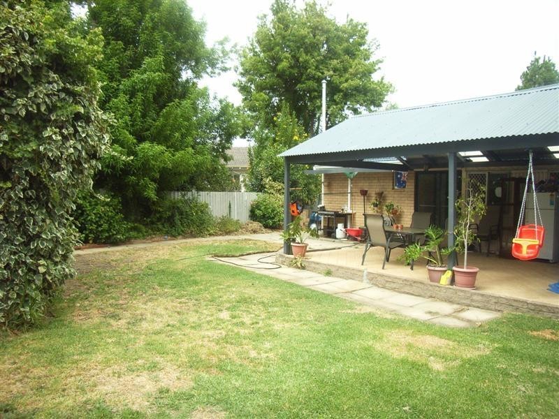 4 Charles Street, Maida Vale WA 6057