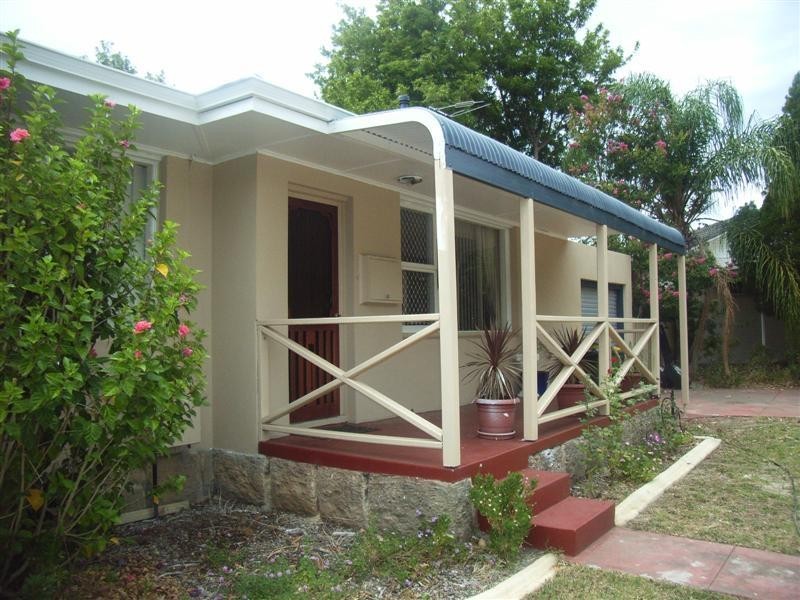 4 Charles Street, Maida Vale WA 6057