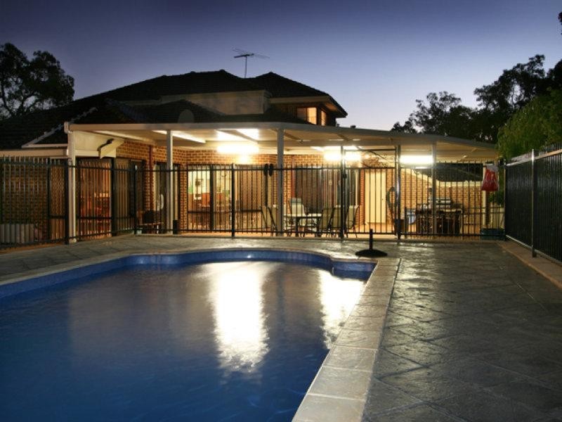 114 John Farrant Drive, Gooseberry Hill WA 6076