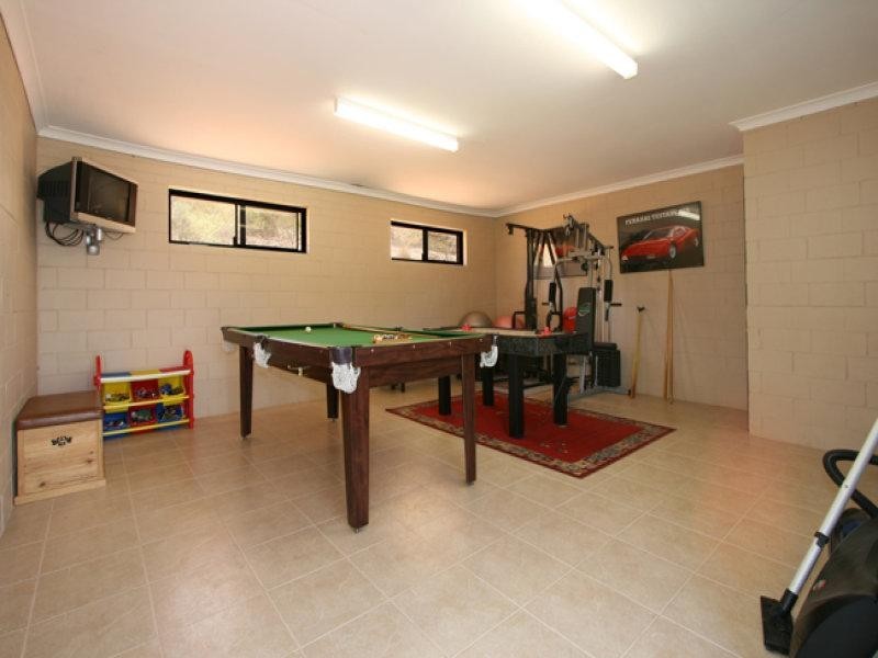 114 John Farrant Drive, Gooseberry Hill WA 6076