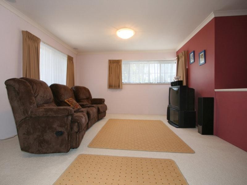 114 John Farrant Drive, Gooseberry Hill WA 6076