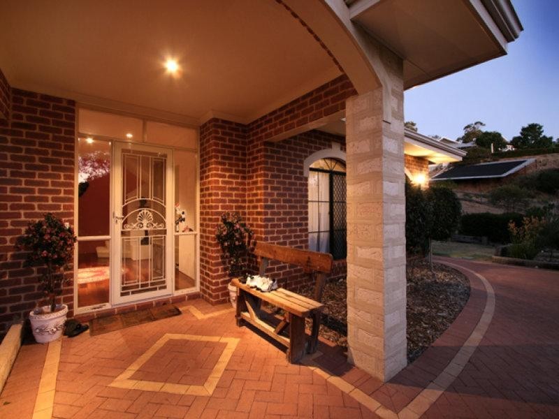 114 John Farrant Drive, Gooseberry Hill WA 6076