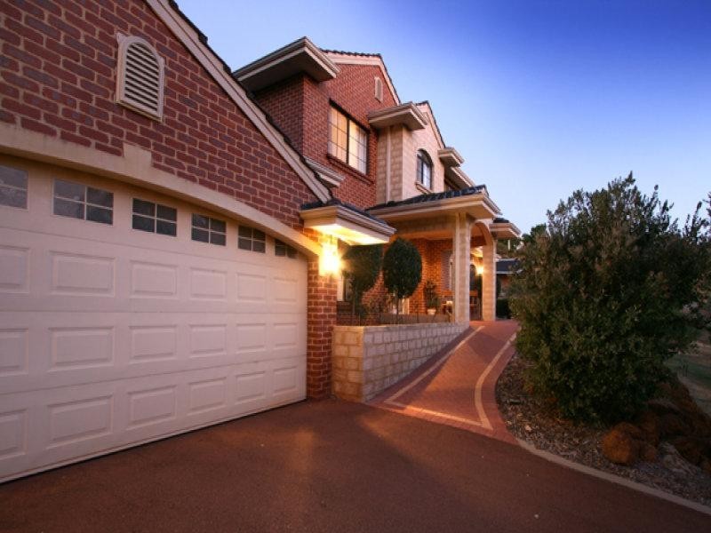 114 John Farrant Drive, Gooseberry Hill WA 6076