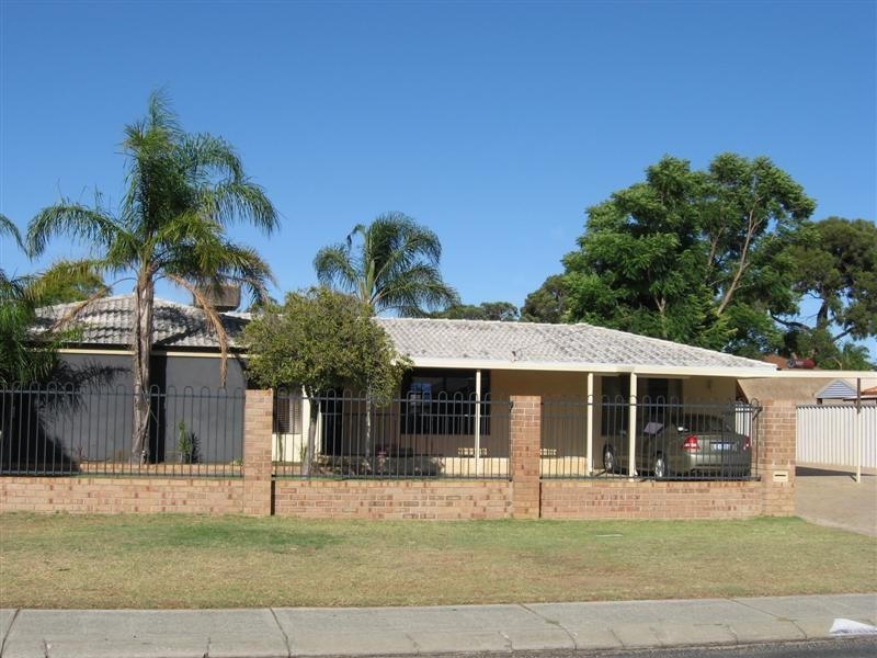 135 Newburn Road, High Wycombe WA 6057