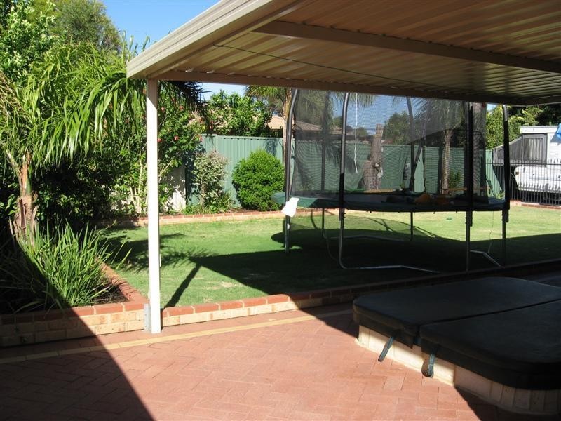 135 Newburn Road, High Wycombe WA 6057