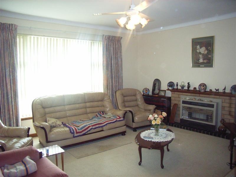 24 Newburn Road, High Wycombe WA 6057