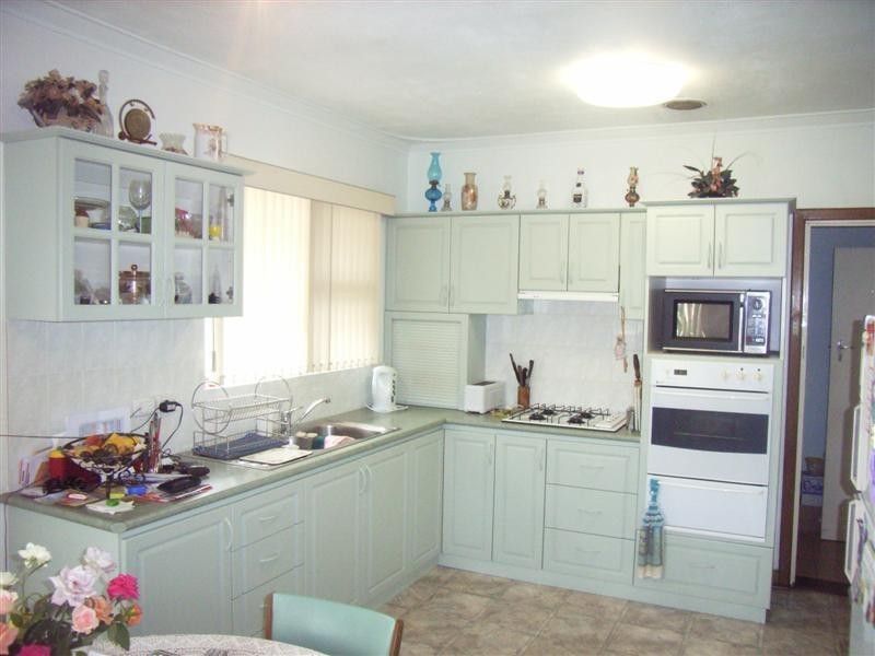 24 Newburn Road, High Wycombe WA 6057