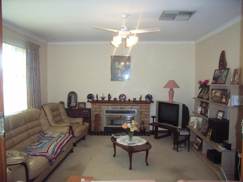 24 Newburn Road, High Wycombe WA 6057