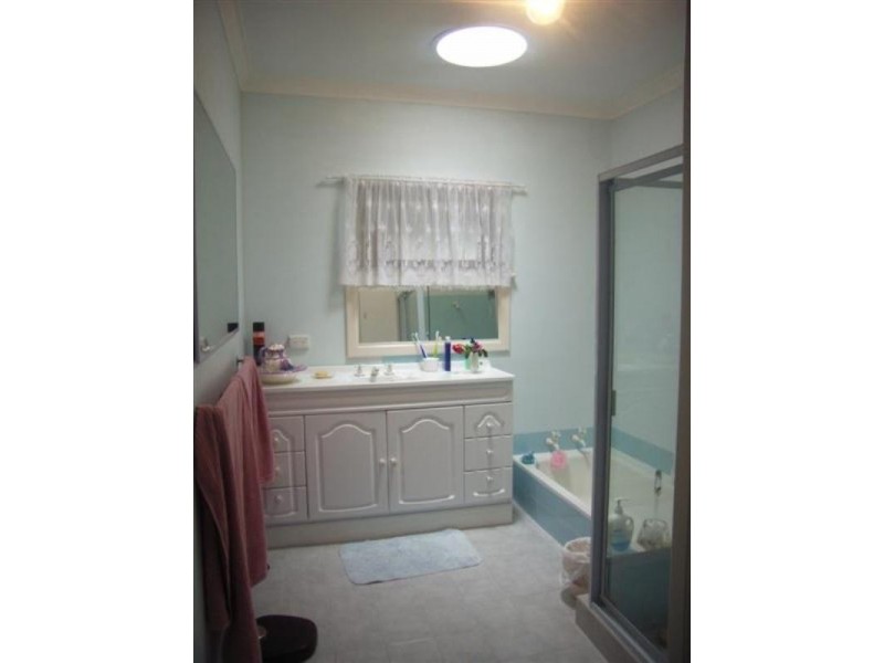 24 Newburn Road, High Wycombe WA 6057