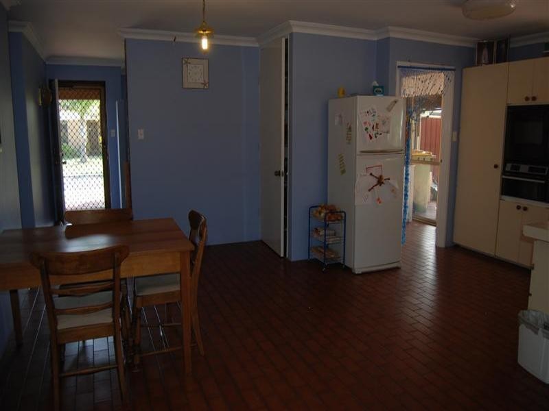 2 Eagle Court, High Wycombe WA 6057