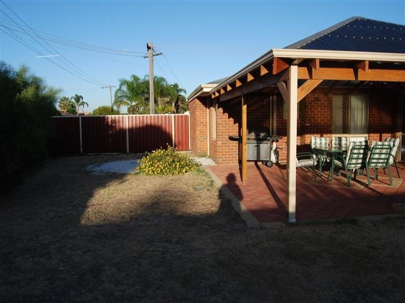 2 Eagle Court, High Wycombe WA 6057