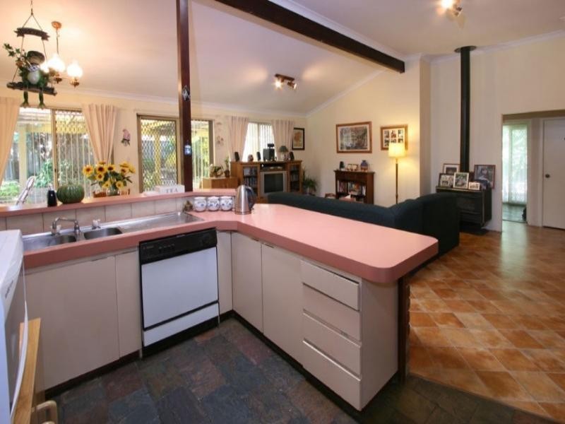 9 Harrier Court, High Wycombe WA 6057