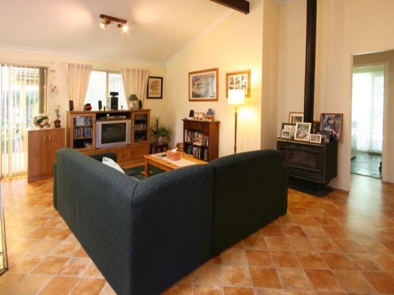 9 Harrier Court, High Wycombe WA 6057