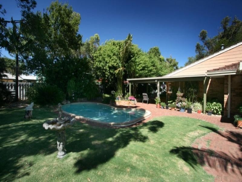 9 Harrier Court, High Wycombe WA 6057