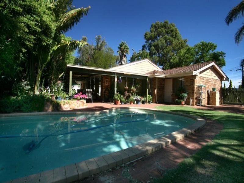 9 Harrier Court, High Wycombe WA 6057