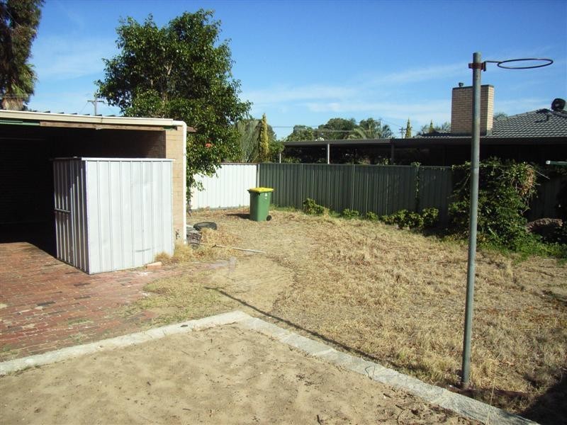 13 Hulley Place, High Wycombe WA 6057