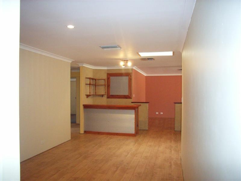 140 Newburn Road, High Wycombe WA 6057