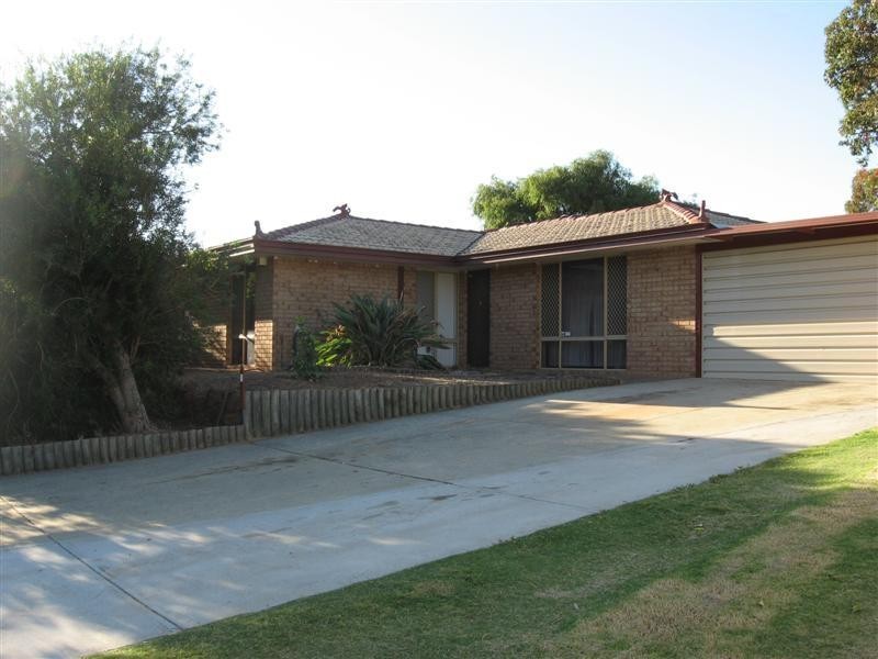 15 Jennings Road, High Wycombe WA 6057