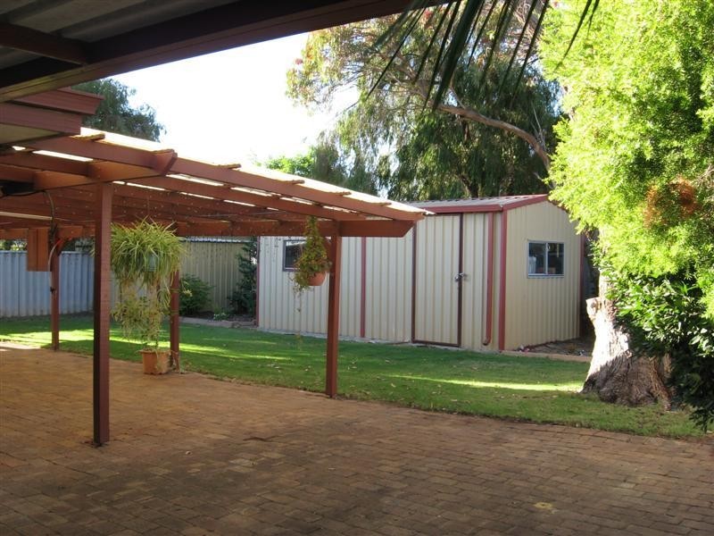 15 Jennings Road, High Wycombe WA 6057