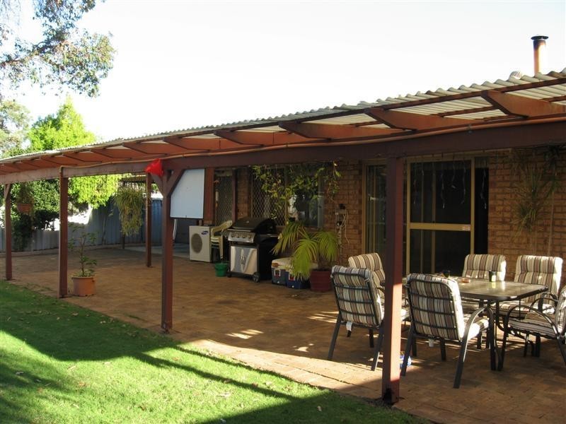 15 Jennings Road, High Wycombe WA 6057