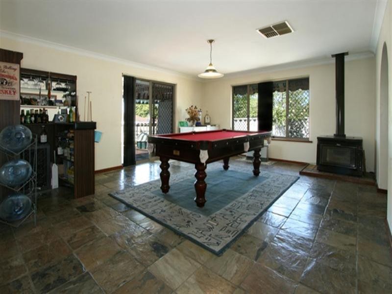 16 Falcon Court, High Wycombe WA 6057