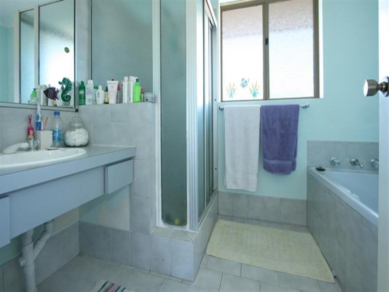 16 Falcon Court, High Wycombe WA 6057