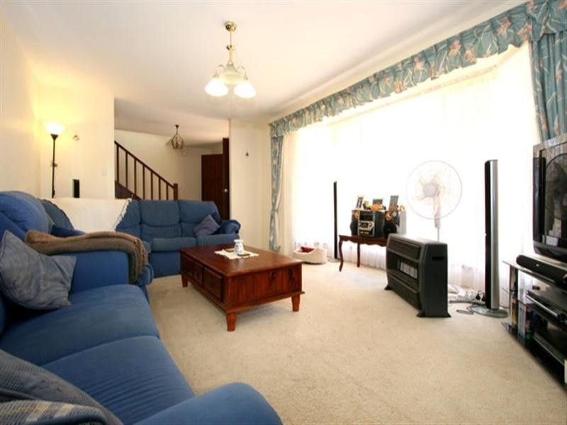 16 Falcon Court, High Wycombe WA 6057