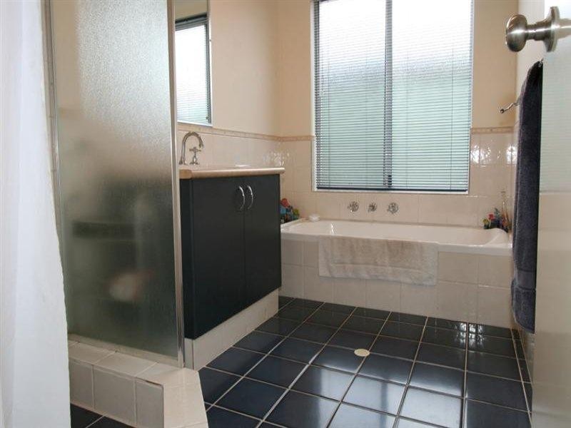 33 Benson Way, High Wycombe WA 6057