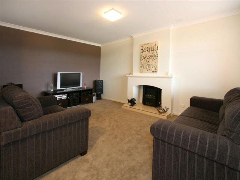 33 Benson Way, High Wycombe WA 6057