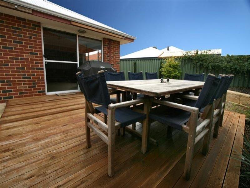 33 Benson Way, High Wycombe WA 6057