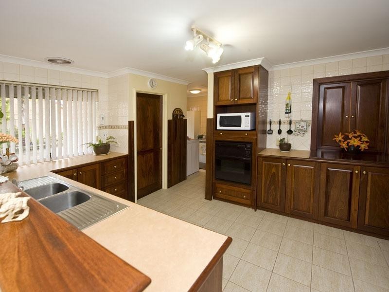 Helena Valley WA 6056