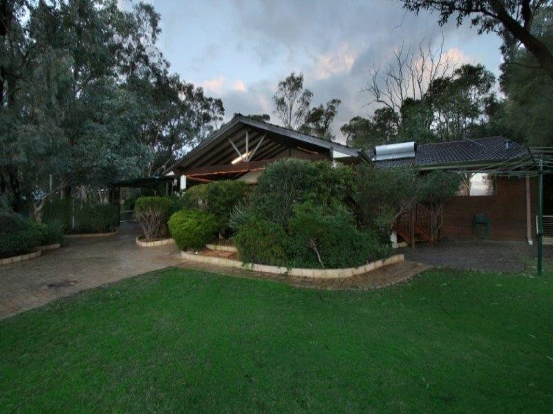 15 Padbury Road, Darlington WA 6070