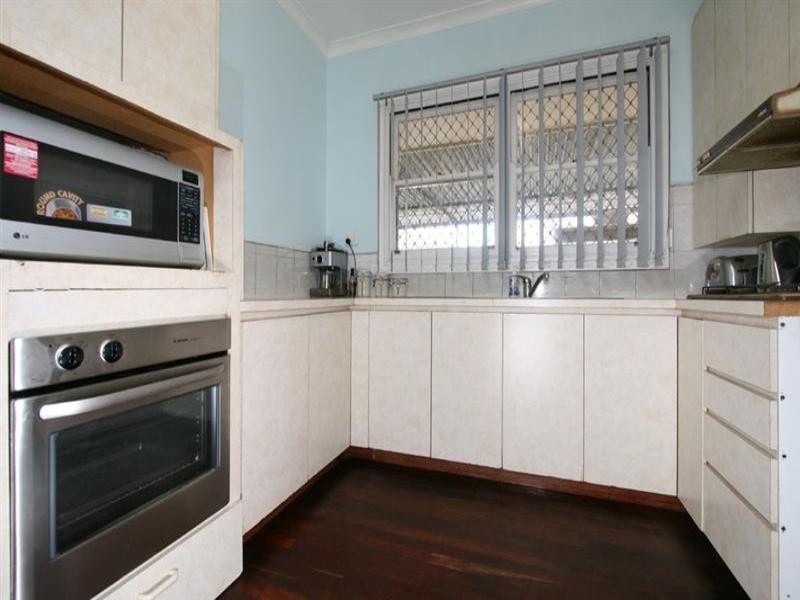 3 Hoskin Street, Cloverdale WA 6105