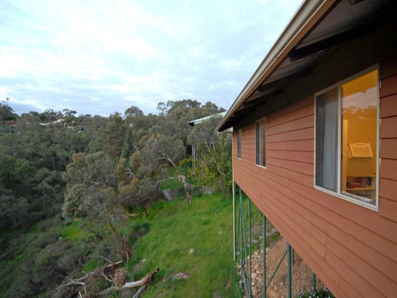 34 Dryandra Crescent, Darlington WA 6070