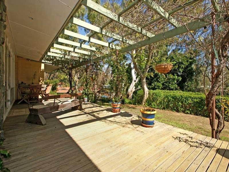 11 Jones Road, Kalamunda WA 6076