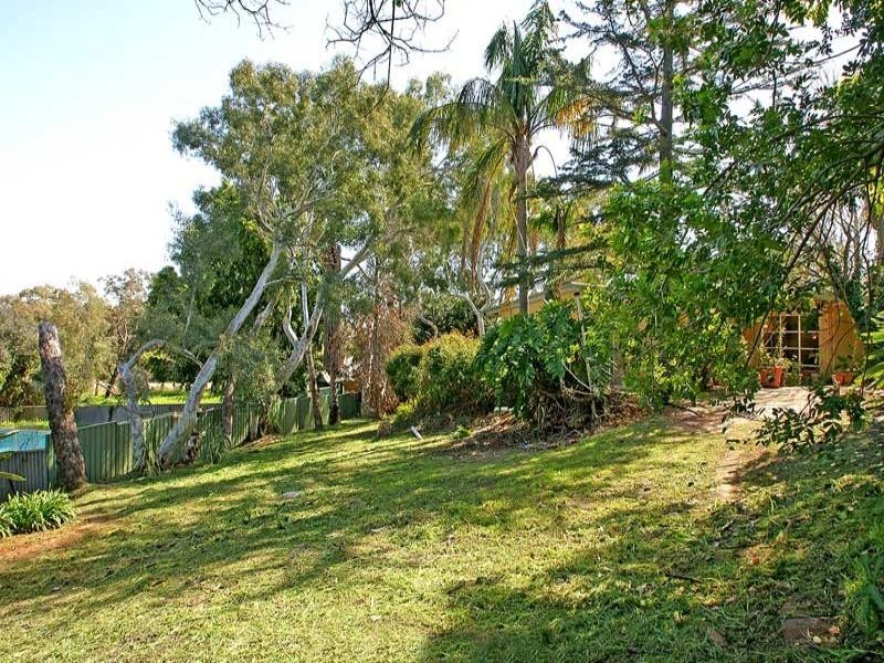 11 Jones Road, Kalamunda WA 6076