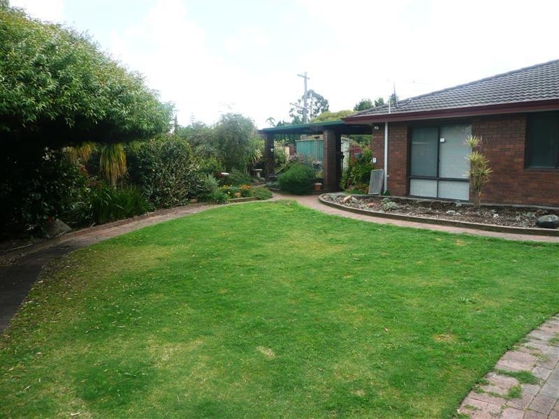 30 Golden Crescent, High Wycombe WA 6057